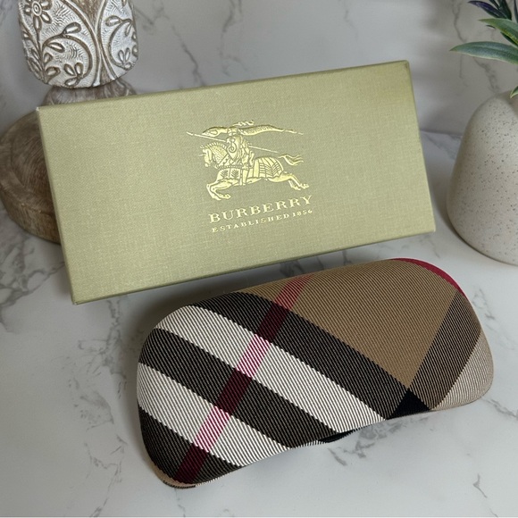 Burberry Nova Check Case Eyeglasses/Sunglasses Hard Clamshell Plaid Box - Picture 1 of 14